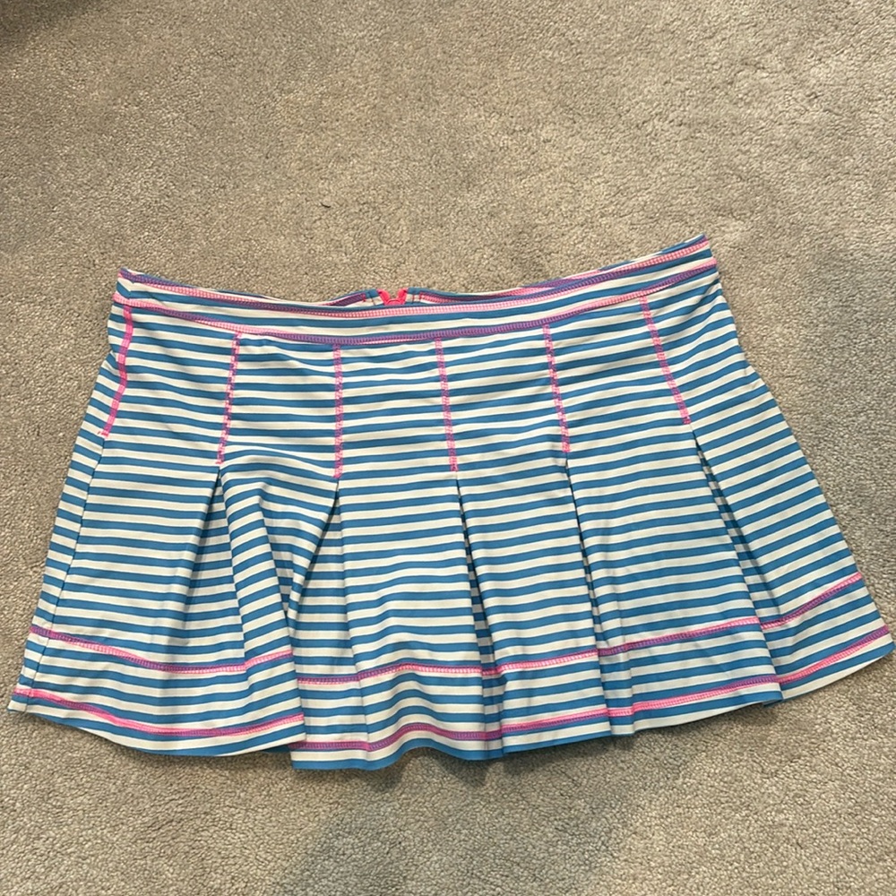 Sail to Sable active skirt with built in shorts
